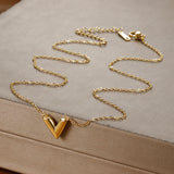 Simple Gold Niche V-shaped Female Necklace