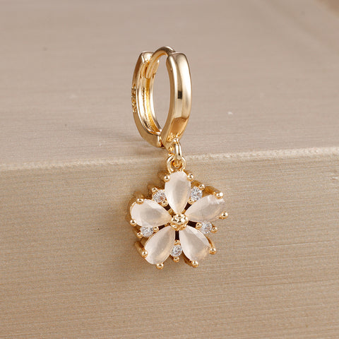 Fashion Trend Diamond Flower Earrings